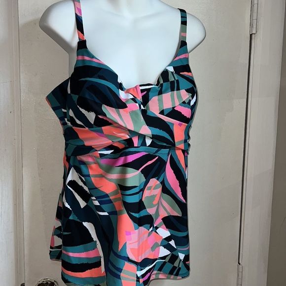 Raisins Multicolor Swimsuit - Picture 2 of 9